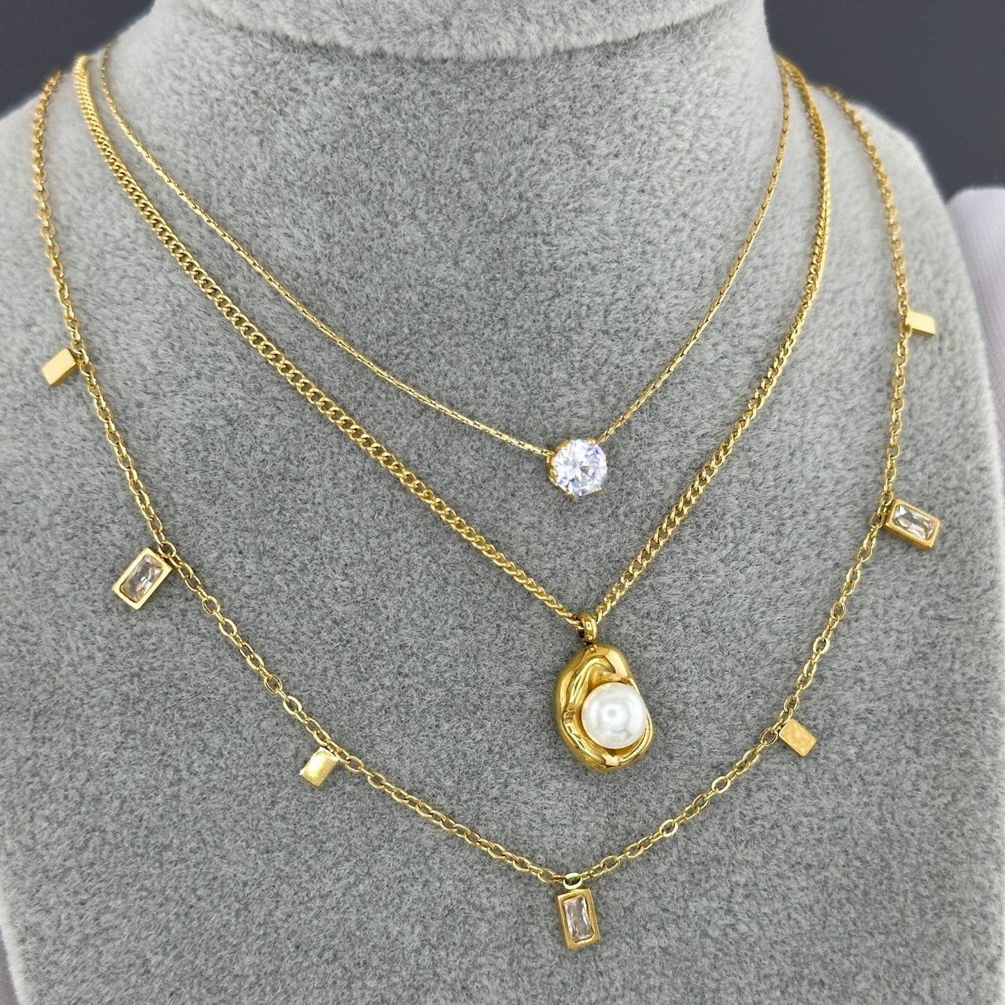 Dainty Zircon Necklace