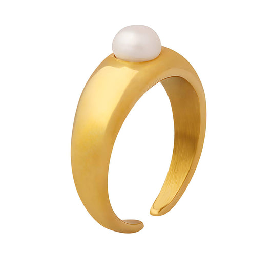 Solitaire Pearl Ring