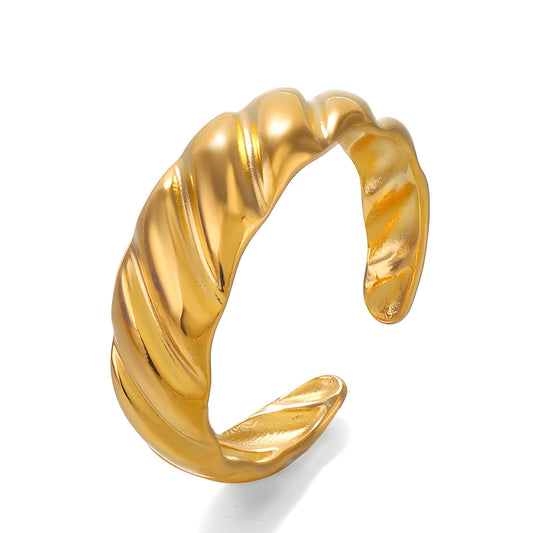 Сroissant Finger Ring